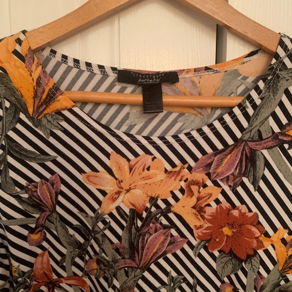 Striped Ruffle Cap Sleeve Top - Picture 4 of 5